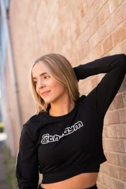 @theGym Cropped Sweater - Black -The Gym Revolution Shop at the gym 2020 00277