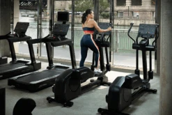 Life Fitness CLUB SERIES+ ELLIPTICAL CROSS-TRAINER -The Gym Revolution Shop club series elliptical 1
